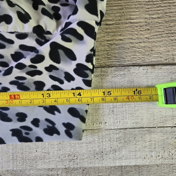 SO SIK | Dolman Sleeve Top in Black/White Leopard Print sz M - Picture 5 of 6